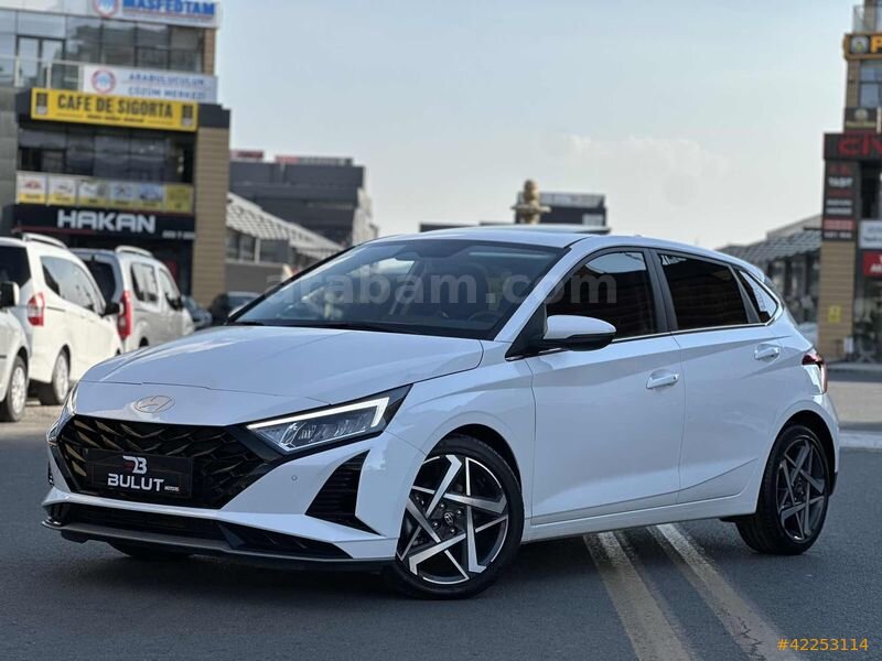 Galeriden Hyundai i20 1.0 T-GDI Elite 2025 Model Ankara 6.001 km Beyaz