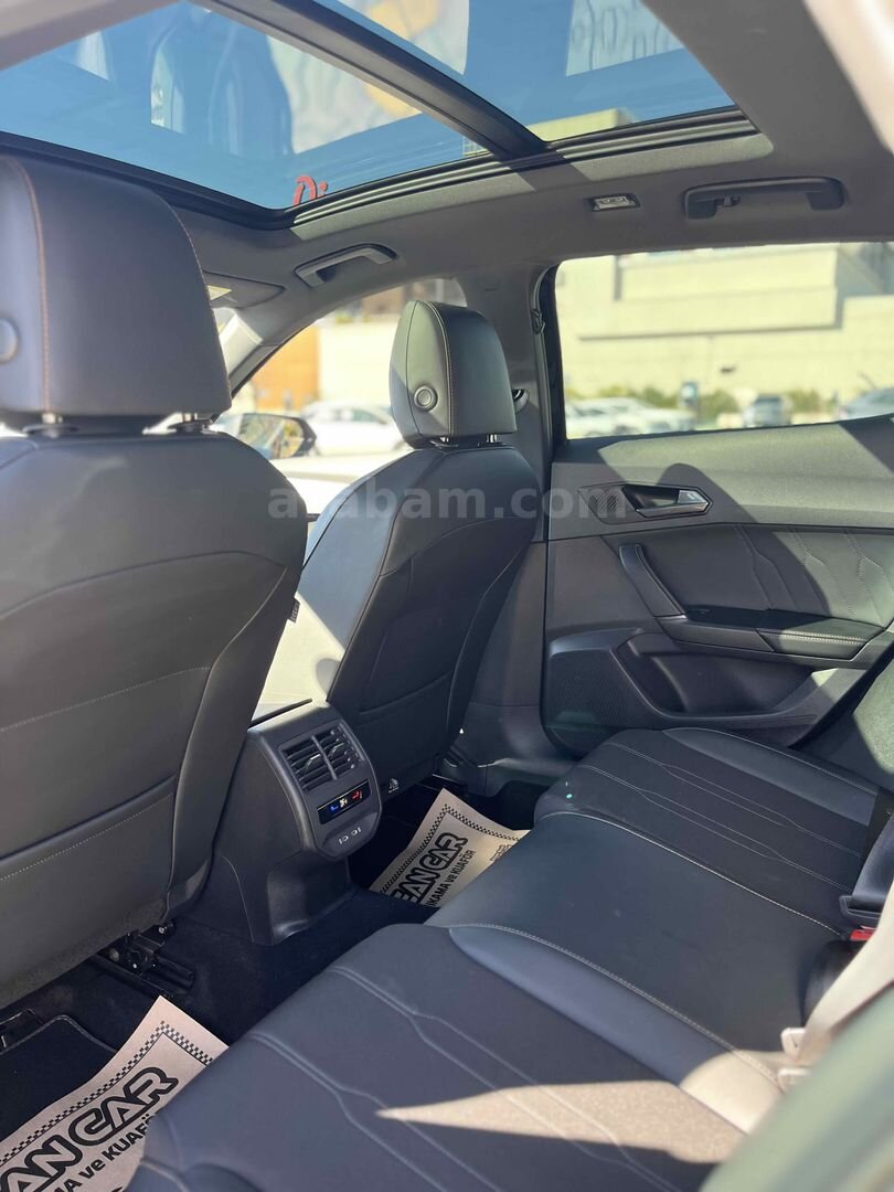 Sahibinden Cupra Formentor 1.5 TSI 2024 Model Şanlıurfa 22.000 km Siyah 7