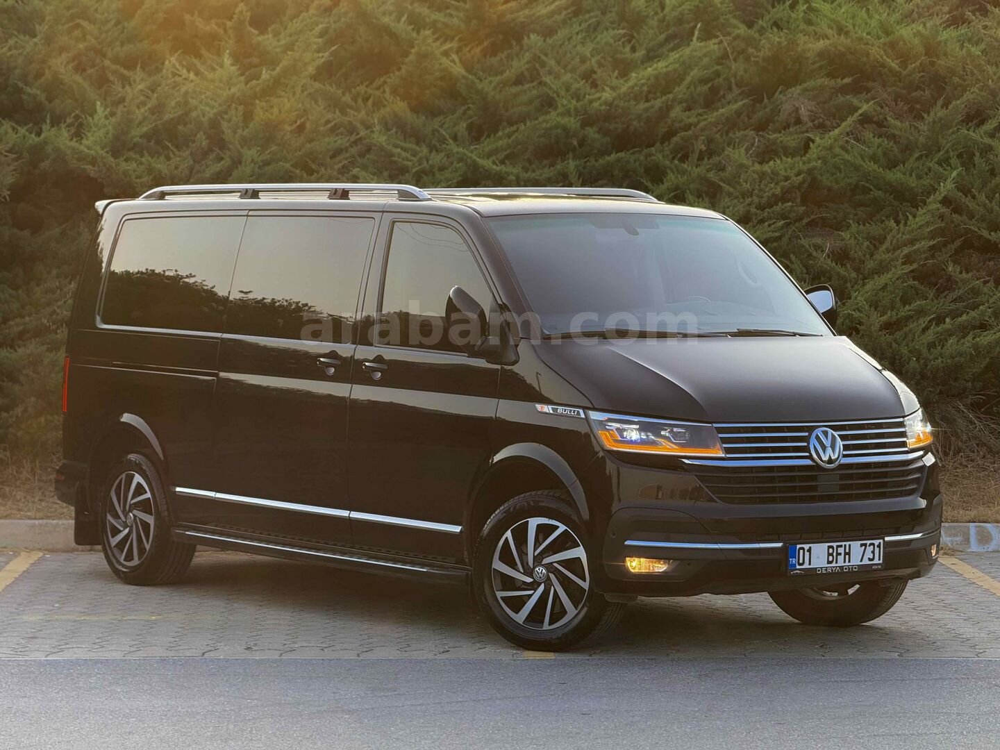 Galeriden Volkswagen Caravelle 2.0 TDI SCR BMT Highline 2022 Model Adana 163.000 km Siyah 1