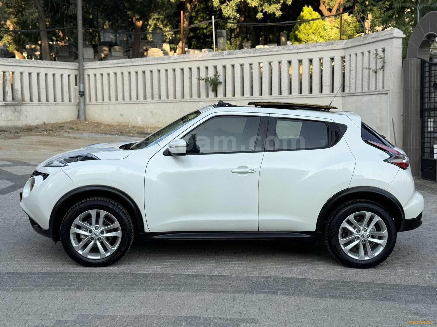 Galeriden Nissan Juke 1.6 Skypack 2015 Model İstanbul 71.000 km Beyaz 6