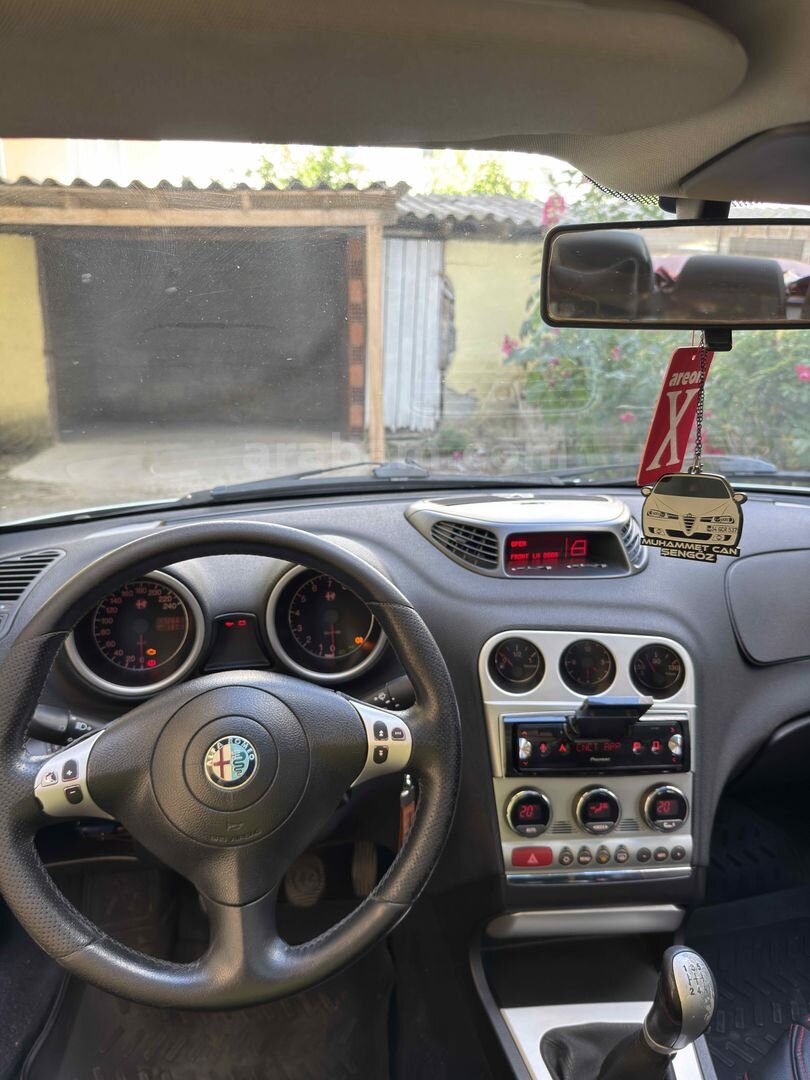 Sahibinden Alfa Romeo 156 1.6 TS Distinctive 2005 Model Kırklareli 170.000 km Gri (Gümüş) 6