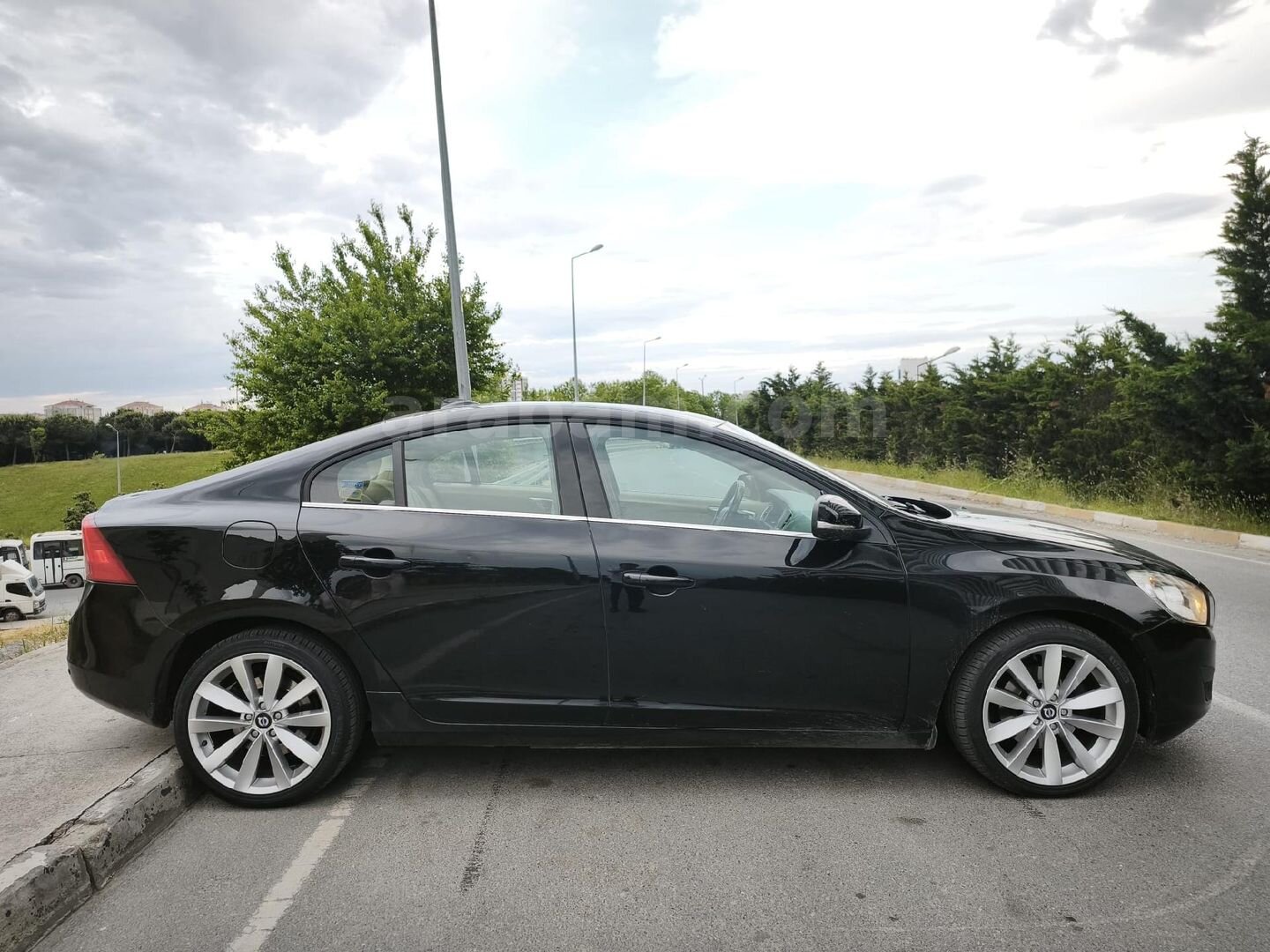 Sahibinden Volvo S60 1.6 D Premium 2012 Model İstanbul 315.000 km Siyah 7