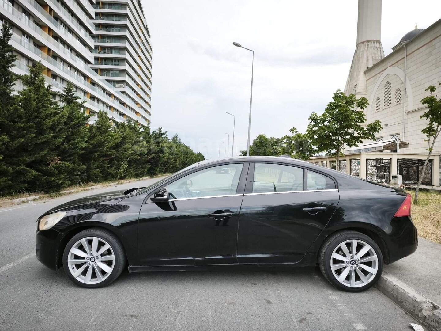 Sahibinden Volvo S60 1.6 D Premium 2012 Model İstanbul 315.000 km Siyah 3