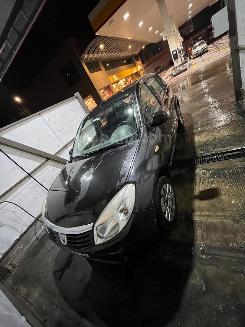 Sahibinden Dacia Sandero 1.4 Laureate 2010 Model Gaziantep 165.000 km Siyah 5