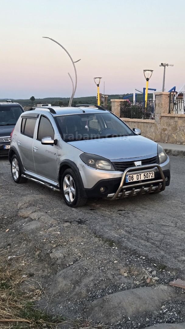 Sahibinden Dacia Sandero 1.5 dCi Stepway 2012 Model İstanbul 233.000 km Gri 3