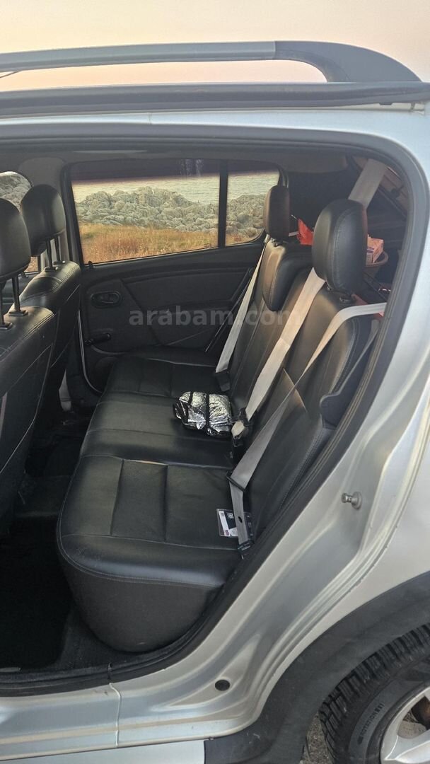 Sahibinden Dacia Sandero 1.5 dCi Stepway 2012 Model İstanbul 233.000 km Gri 7
