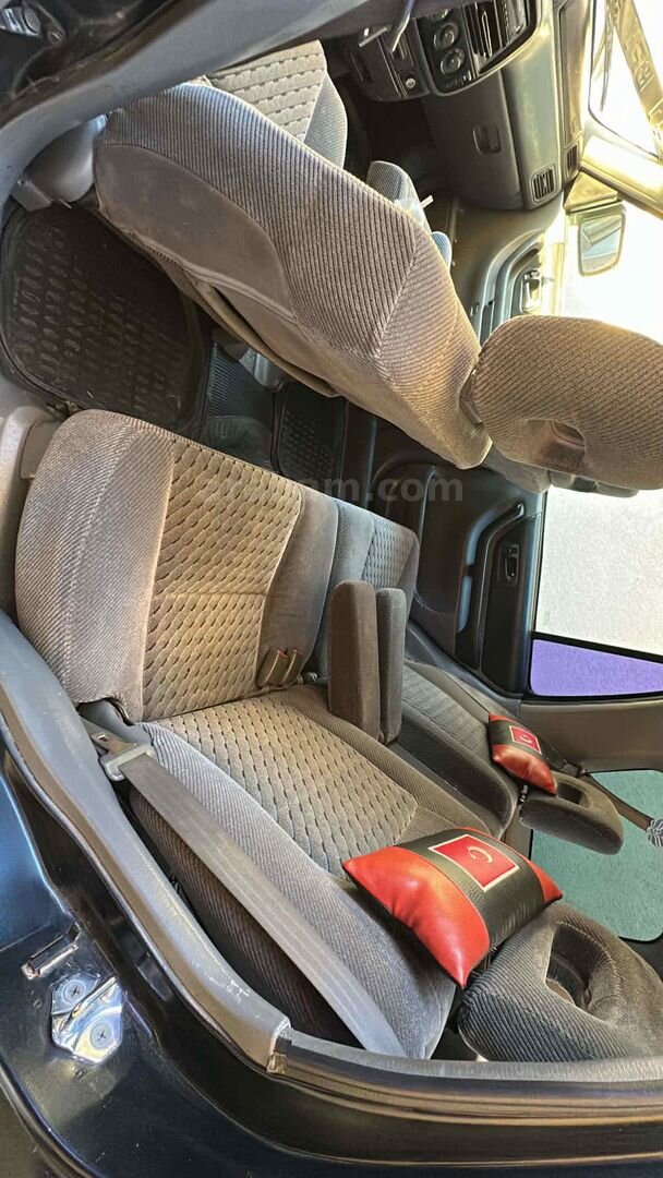Galeriden Honda CR-V 2.0i ES 2000 Model Kocaeli 369.000 km Siyah 2