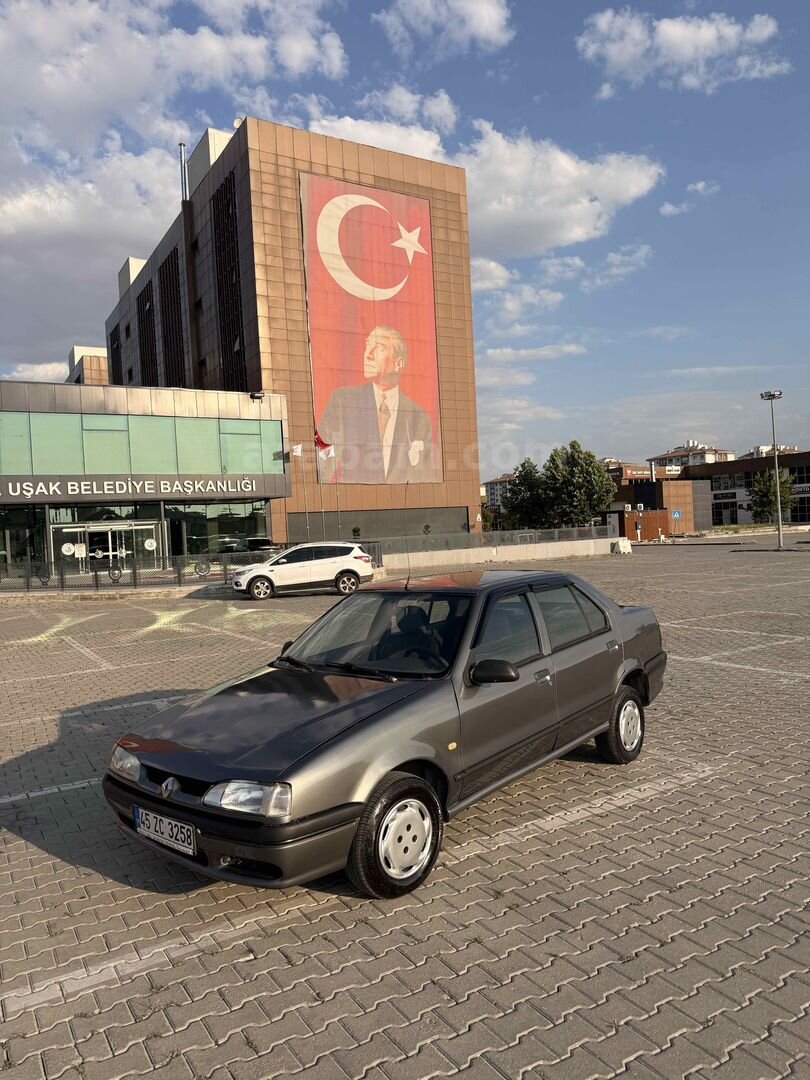Galeriden Renault R 19 1.6 Europa RNA 1998 Model Uşak 270.000 km Füme 2