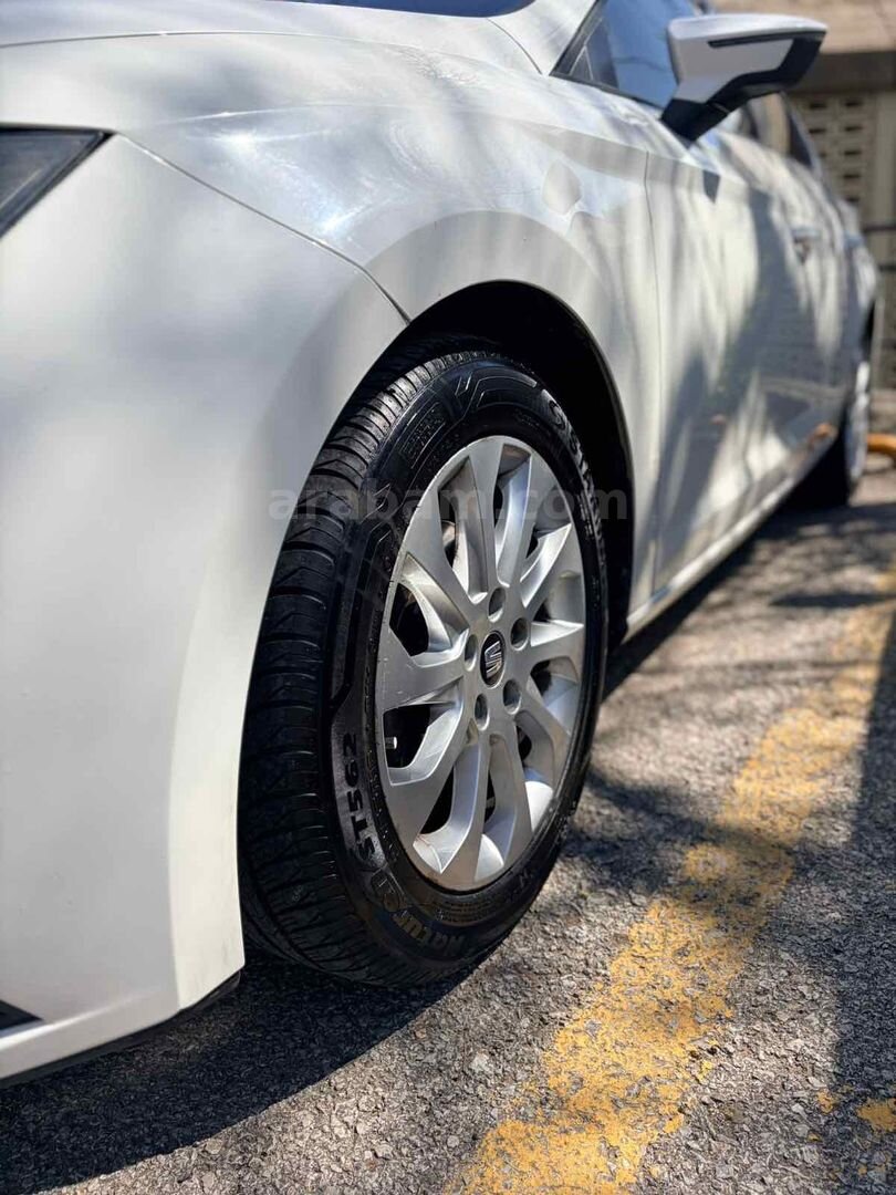 Sahibinden Seat Leon 1.2 TSI Style 2014 Model Ankara 169.000 km Beyaz 4