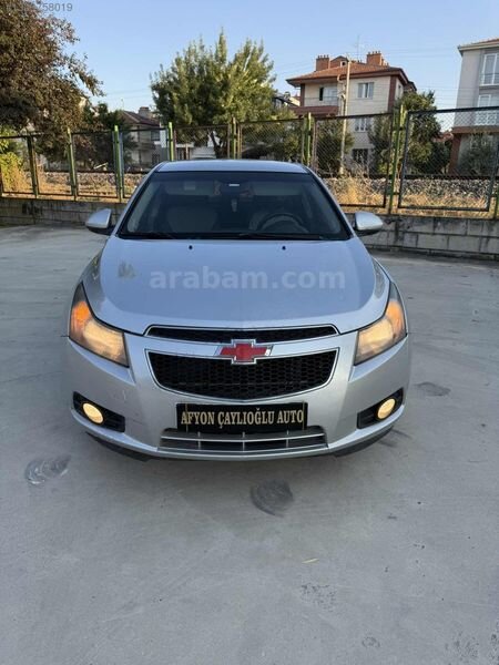 Galeriden Chevrolet Cruze 1.6 LS Plus 2010 Model Afyonkarahisar 199.000 km Gri