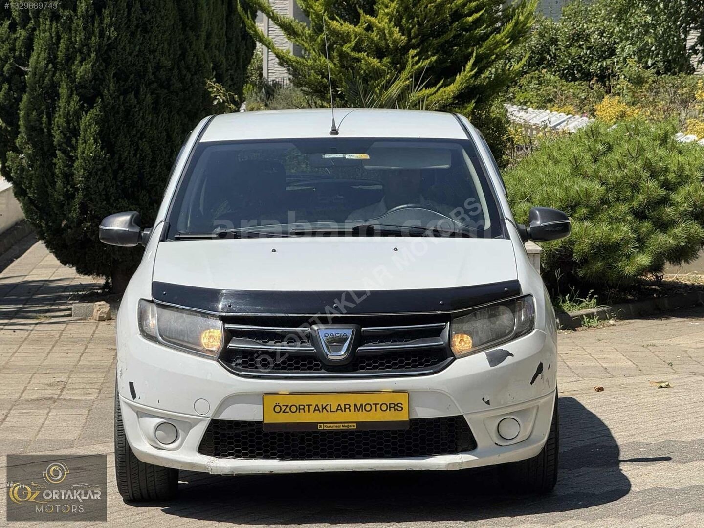 Galeriden Dacia Sandero 1.2 Ambiance 2013 Model İstanbul 225.000 km Beyaz 3
