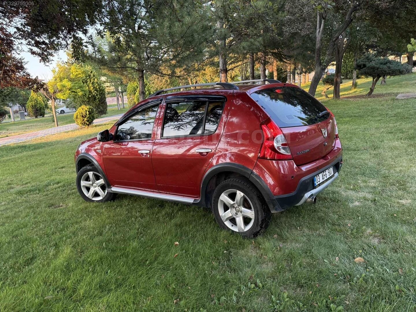 Galeriden Dacia Sandero 1.5 dCi Stepway 2012 Model Afyonkarahisar 230.000 km Kırmızı 2