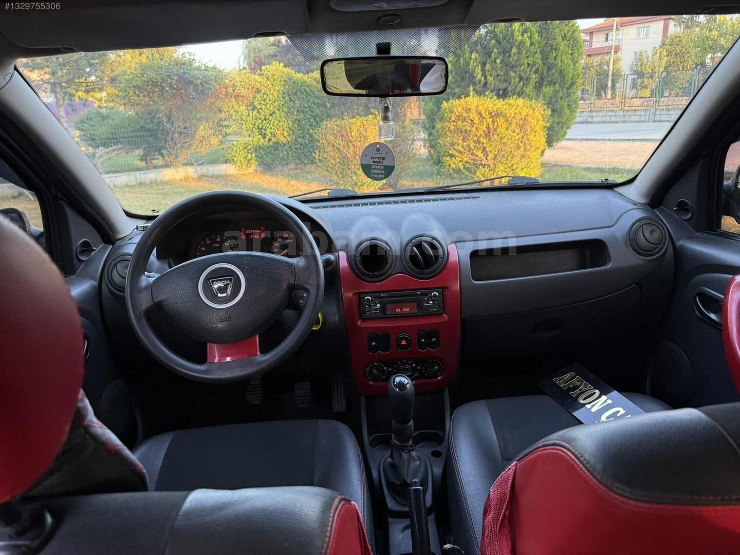 Galeriden Dacia Sandero 1.5 dCi Stepway 2012 Model Afyonkarahisar 230.000 km Kırmızı 5