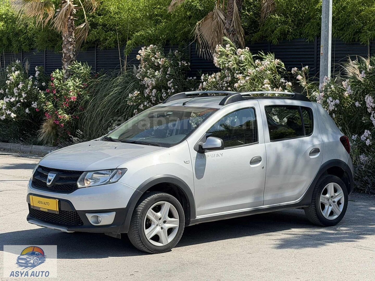 Galeriden Dacia Sandero 1.5 dCi Stepway 2013 Model Balıkesir 85.000 km Gri 5