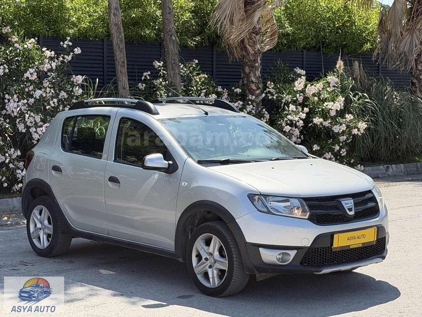 Galeriden Dacia Sandero 1.5 dCi Stepway 2013 Model Balıkesir 85.000 km Gri 4
