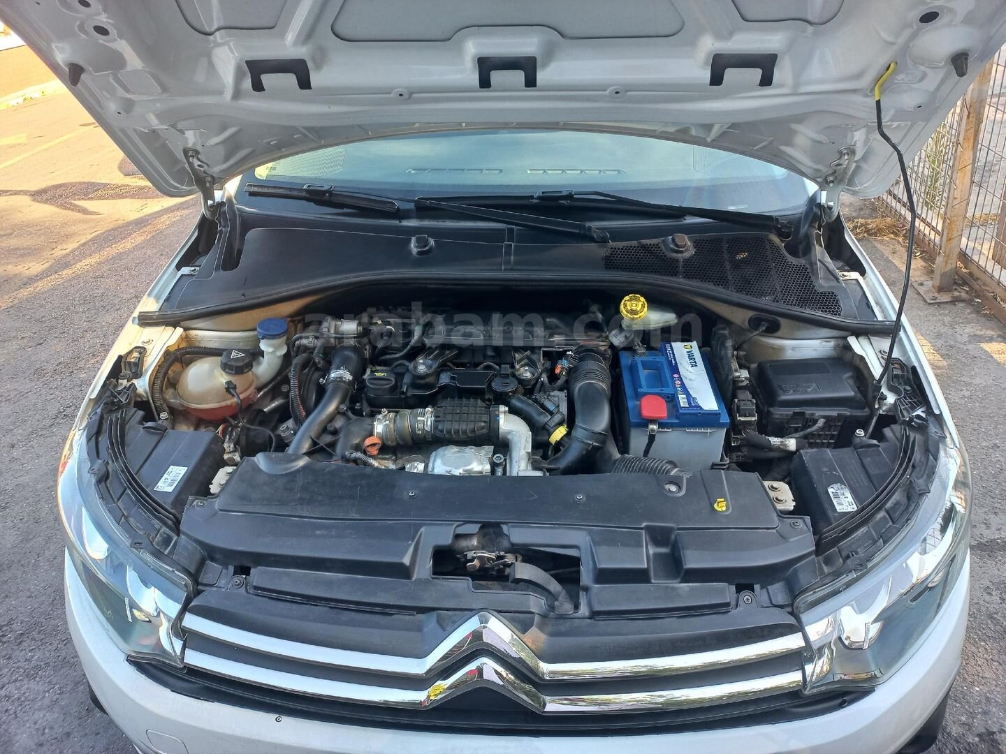 Sahibinden Citroen C-Elysée 1.6 HDi Attraction 2017 Model İstanbul 258.000 km Beyaz 5