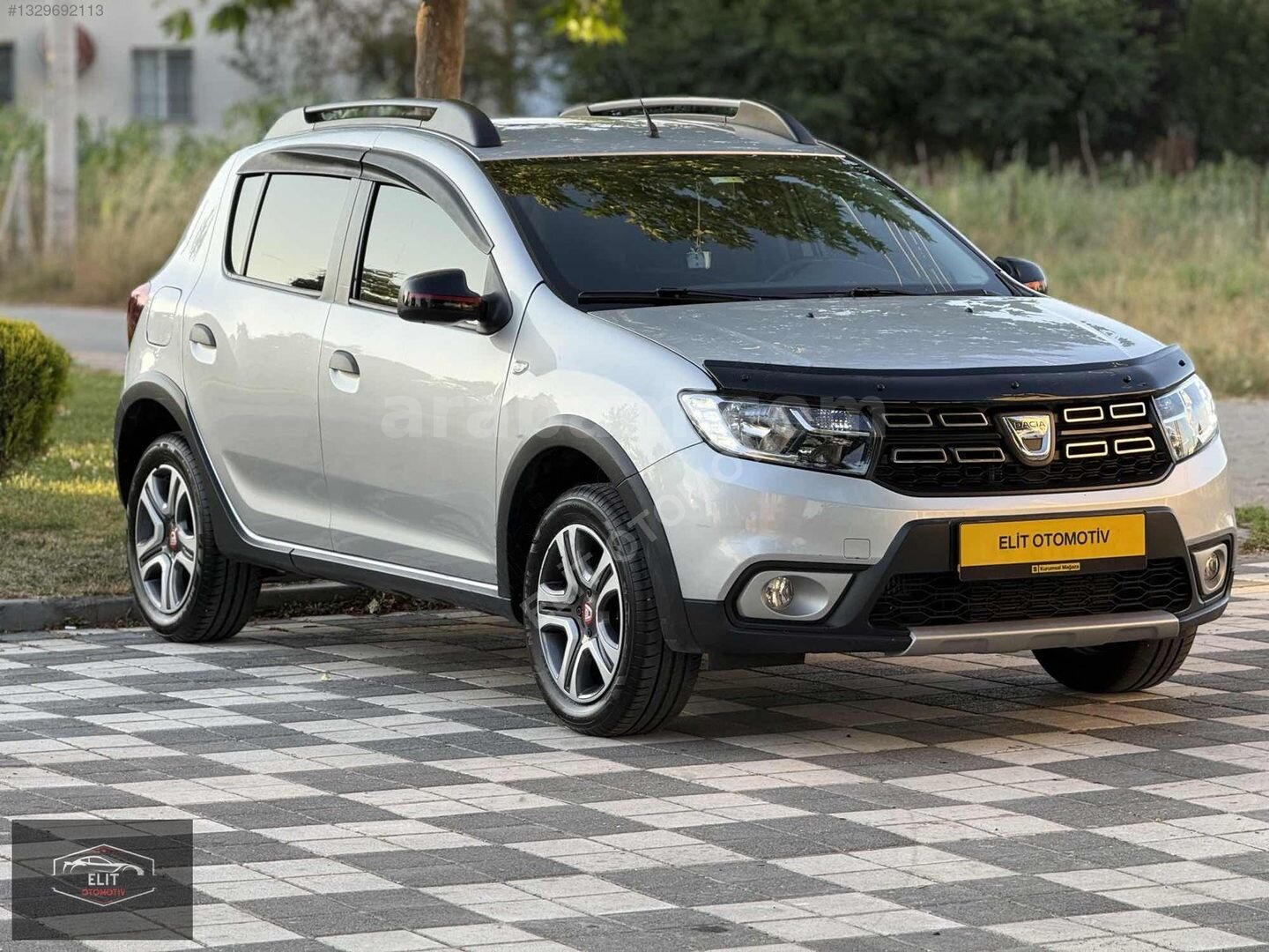 Galeriden Dacia Sandero 0.9 TCe TechRoad 2019 Model Bolu 72.000 km Gri 4