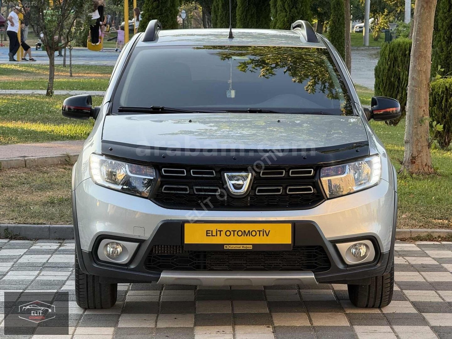 Galeriden Dacia Sandero 0.9 TCe TechRoad 2019 Model Bolu 72.000 km Gri 2
