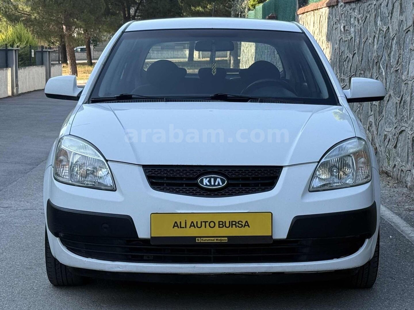 Galeriden Kia Rio 1.5 CRDi EX Comfort 2006 Model Bursa 241.000 km Beyaz 1