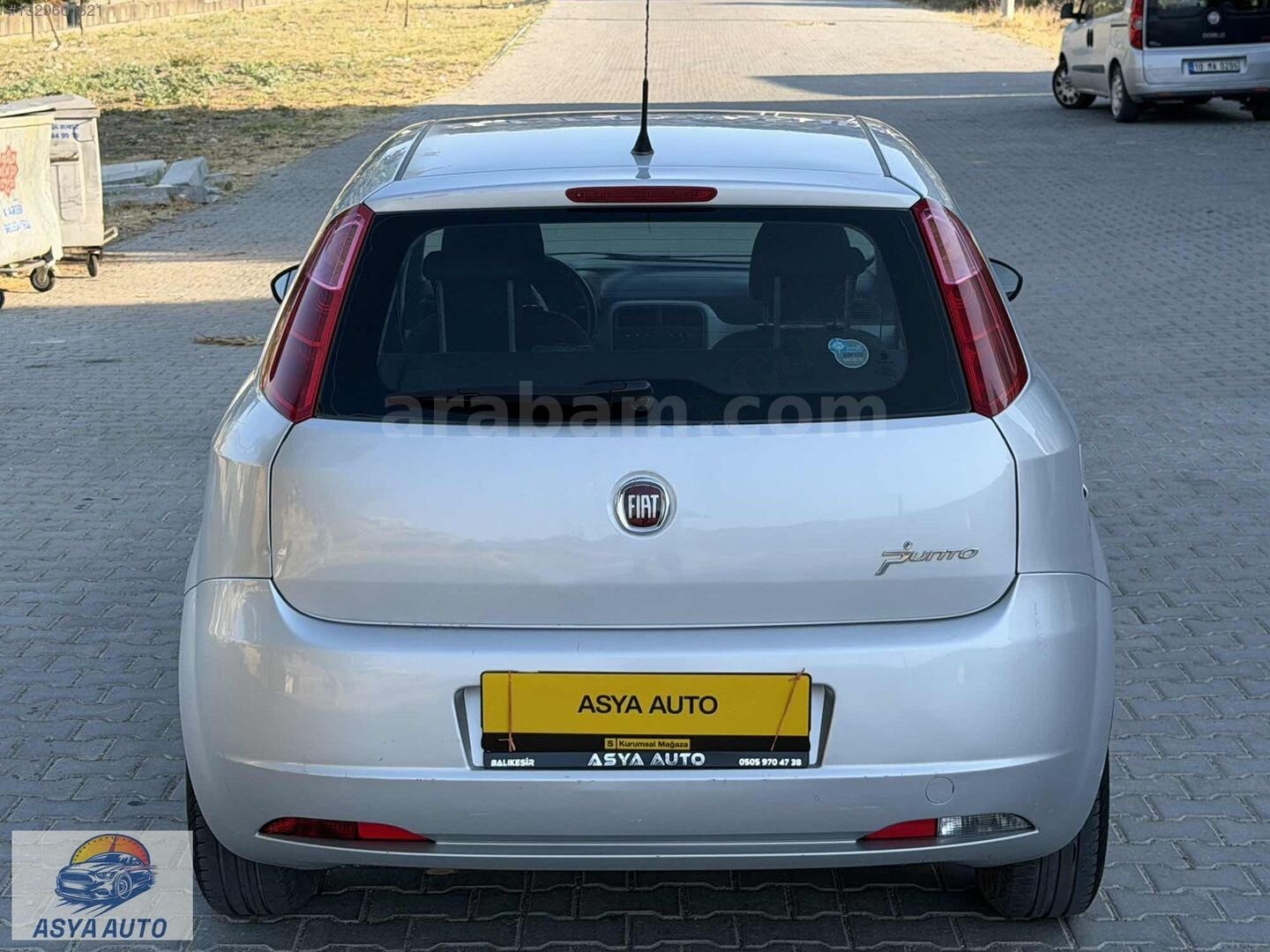 Galeriden Fiat Punto Grande 1.4 Fire S&S 2012 Model Balıkesir 165.000 km Gri 4