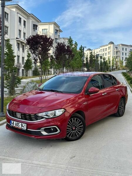 Galeriden Fiat Egea 1.3 Multijet Urban 2015 Model İstanbul 278.000 km Kırmızı
