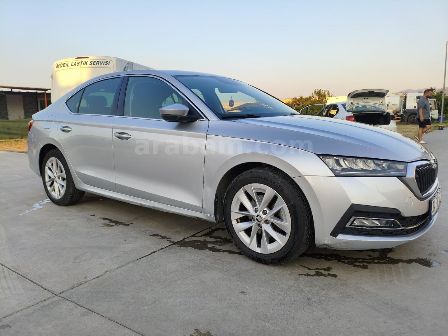 Sahibinden Skoda Octavia 1.5 e-Tec Premium 2022 Model İzmir 77.000 km Gri (metalik) 2