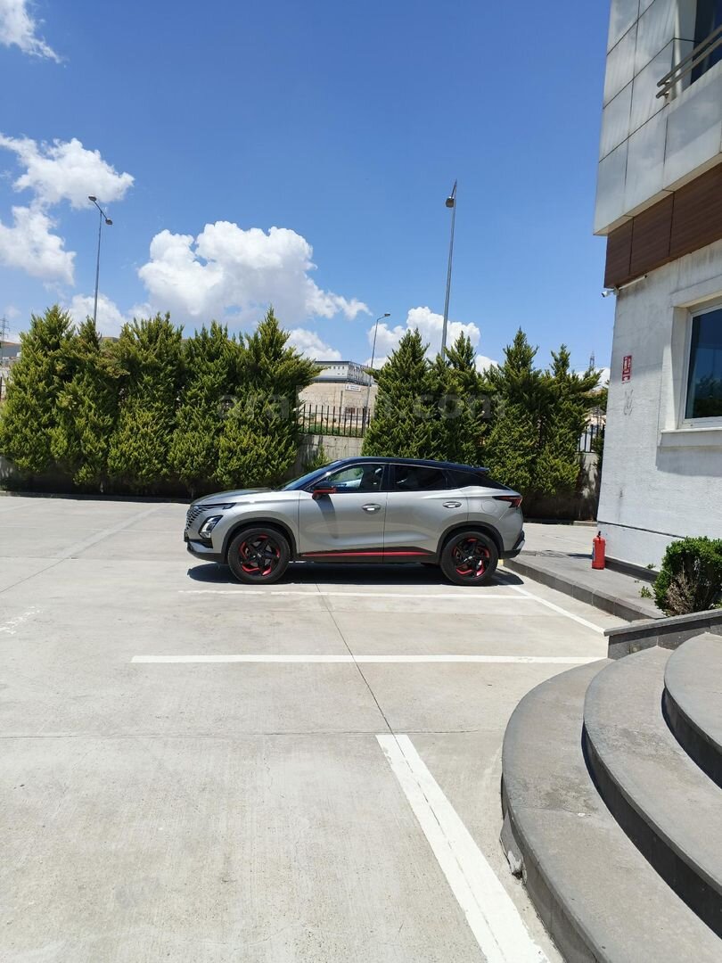 Sahibinden Chery Omoda 5 1.6 T-GDI Luxury 2023 Model Gaziantep 39.000 km Gri (metalik) 5