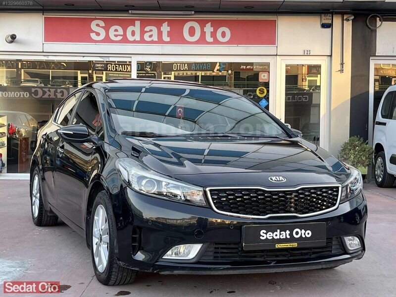 Galeriden Kia Cerato 1.6 CRDi Concept Plus 2017 Model İstanbul 171.000 km Siyah