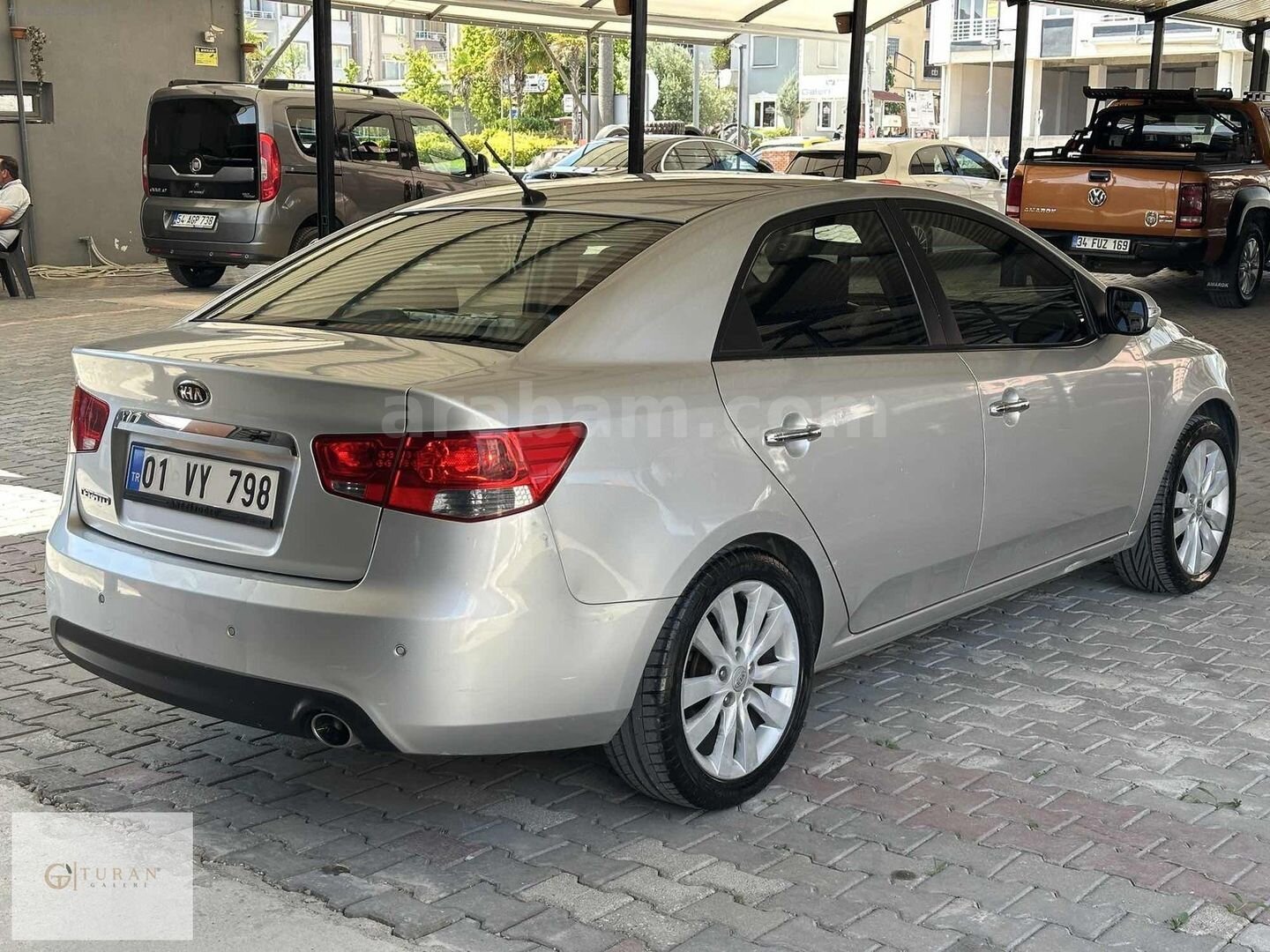 Galeriden Kia Cerato 1.6 GSL Concept 2011 Model Sakarya 219.000 km Gri 5