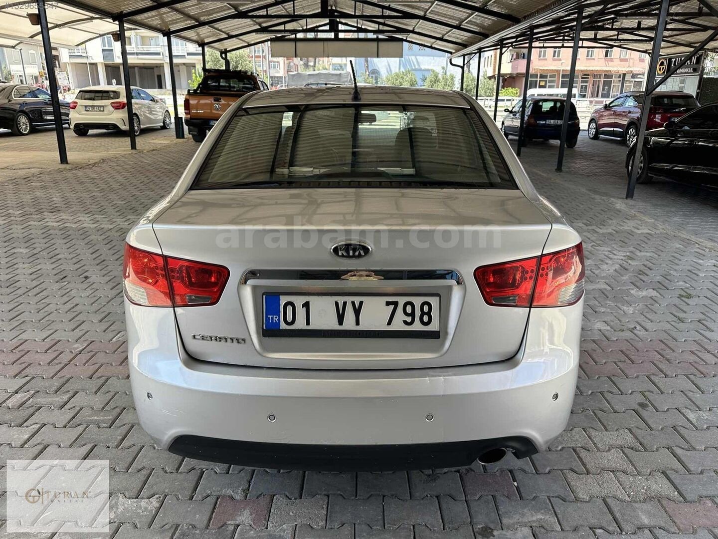 Galeriden Kia Cerato 1.6 GSL Concept 2011 Model Sakarya 219.000 km Gri 6