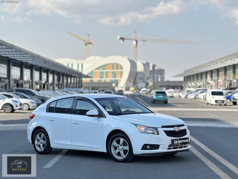 Galeriden Chevrolet Cruze 1.6 LT Plus 2012 Model Ankara 165.000 km Beyaz