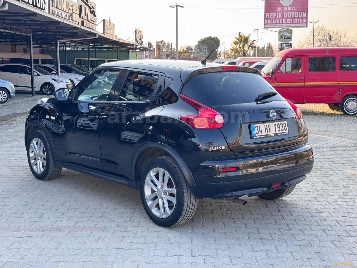 Galeriden Nissan Juke 1.6 Platinum 2012 Model Aydın 102.000 km Siyah 3
