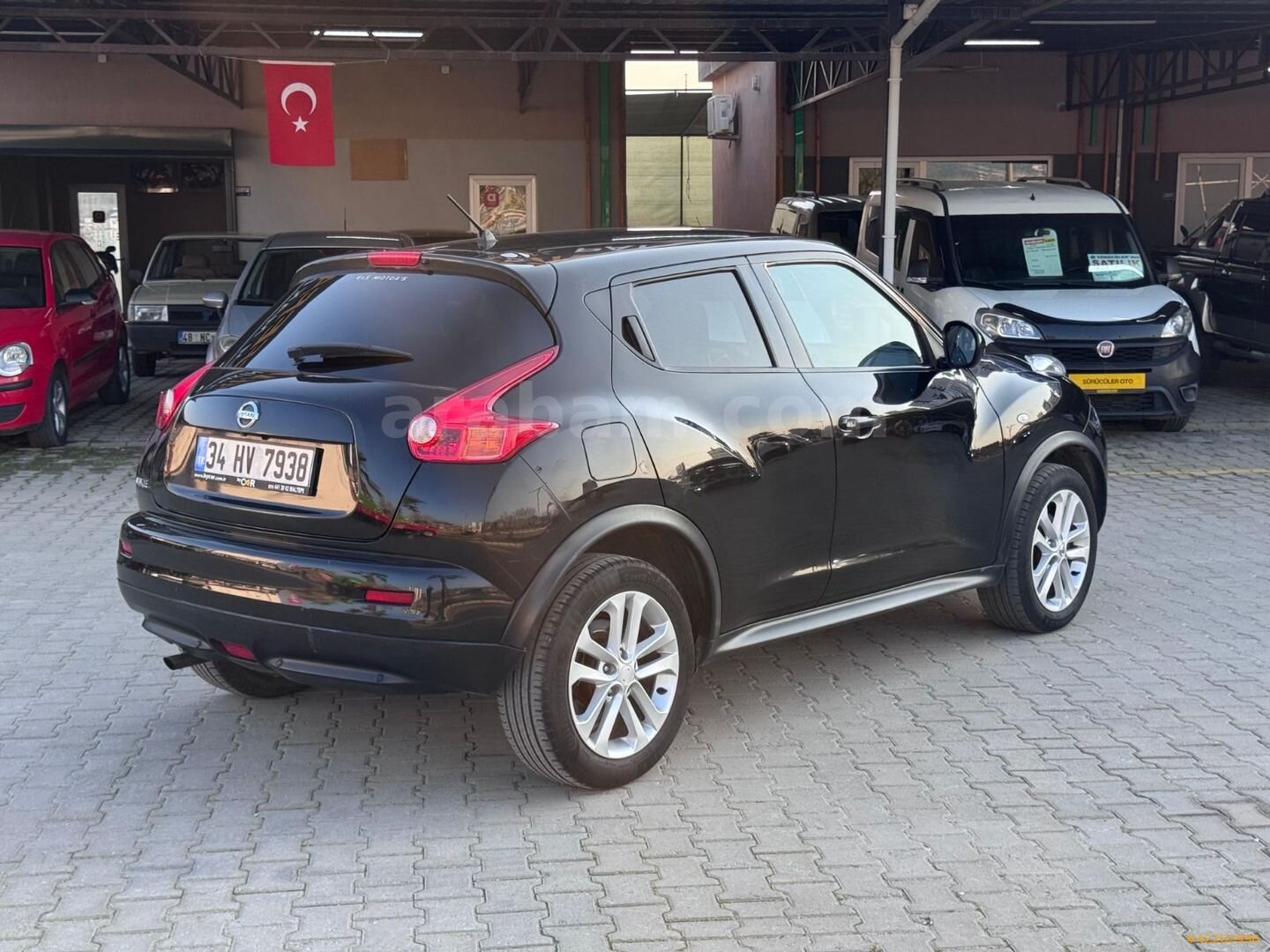 Galeriden Nissan Juke 1.6 Platinum 2012 Model Aydın 102.000 km Siyah 5