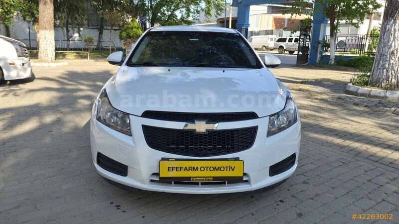 Galeriden Chevrolet Cruze 1.6 LS 2012 Model Aydın 171.000 km Beyaz