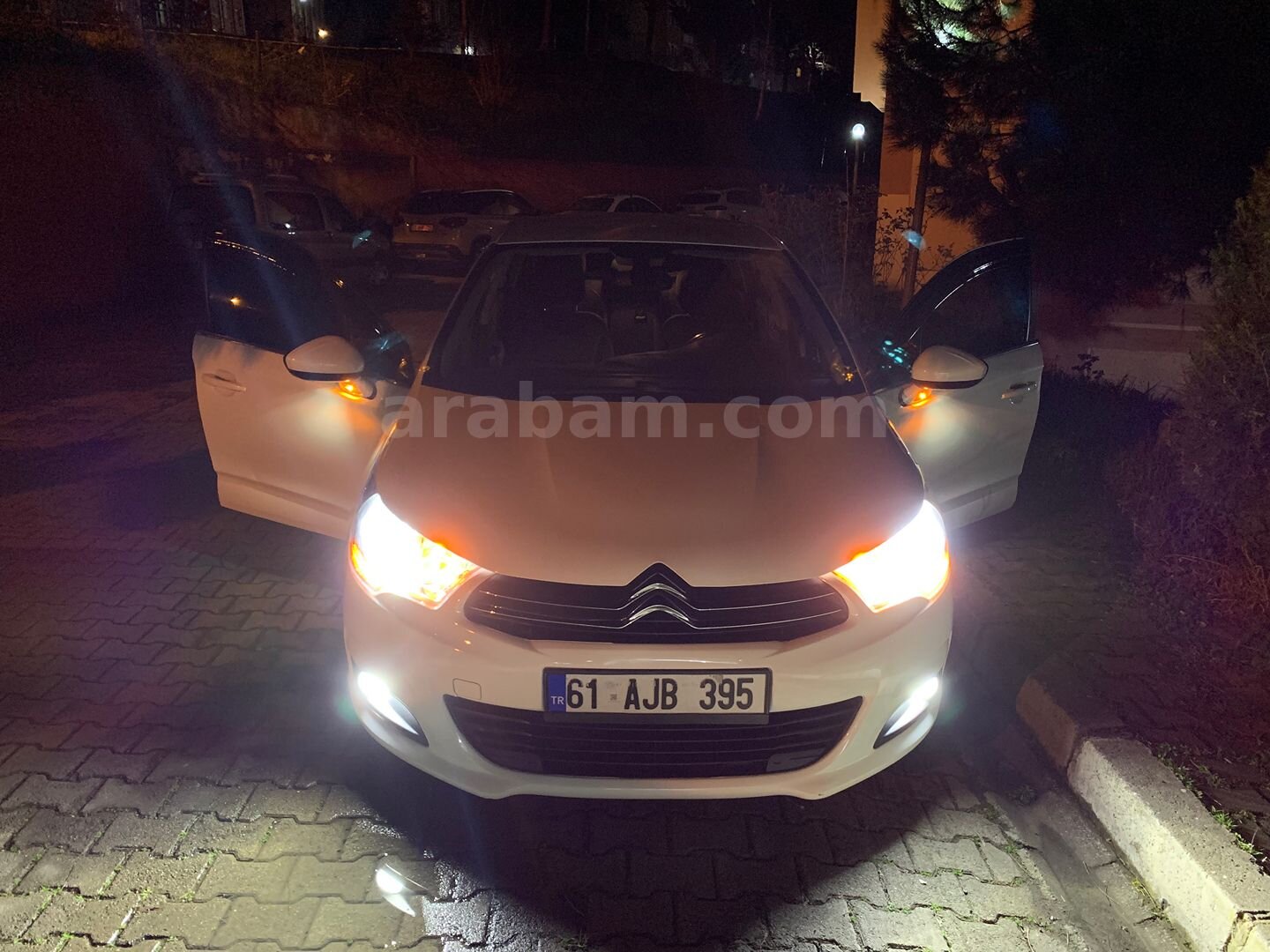 Sahibinden Citroen C4 1.6 e-HDi Confort Plus 2012 Model Trabzon 163.500 km Beyaz 2