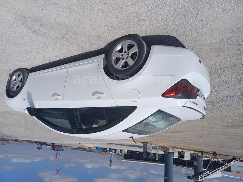 Sahibinden Chevrolet Cruze 1.6 LS 2011 Model Yozgat 181.000 km Beyaz