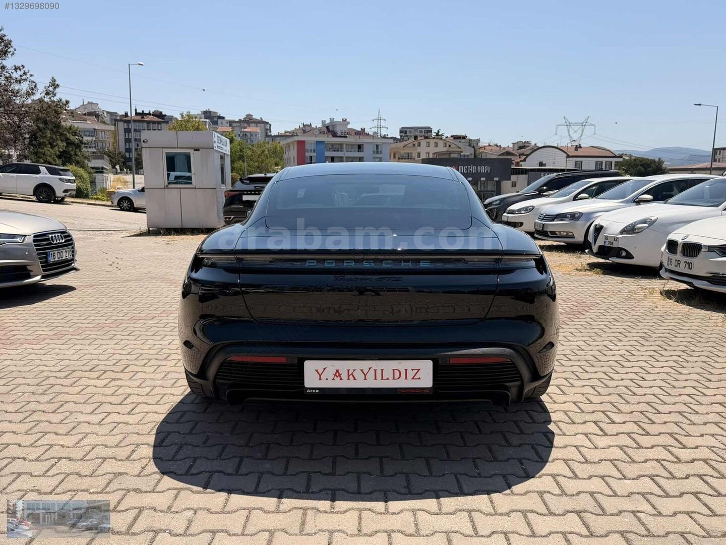 Galeriden Porsche Taycan Elektrik GTS 2023 Model Bursa 20.000 km Siyah 6