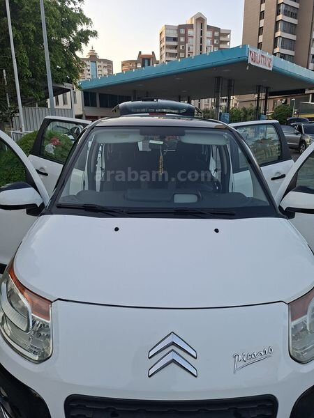 Sahibinden Citroen C3 Picasso 1.6 HDi SX 2011 Model Mersin 122.360 km Beyaz