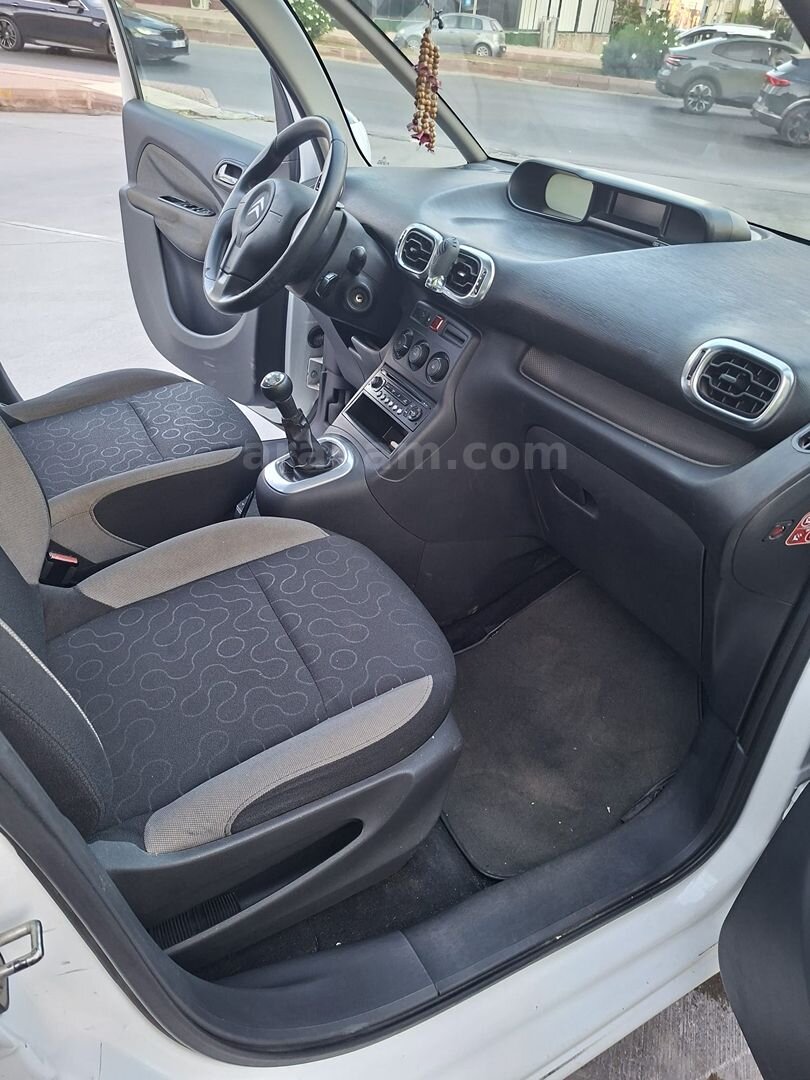 Sahibinden Citroen C3 Picasso 1.6 HDi SX 2011 Model Mersin 122.360 km Beyaz 5
