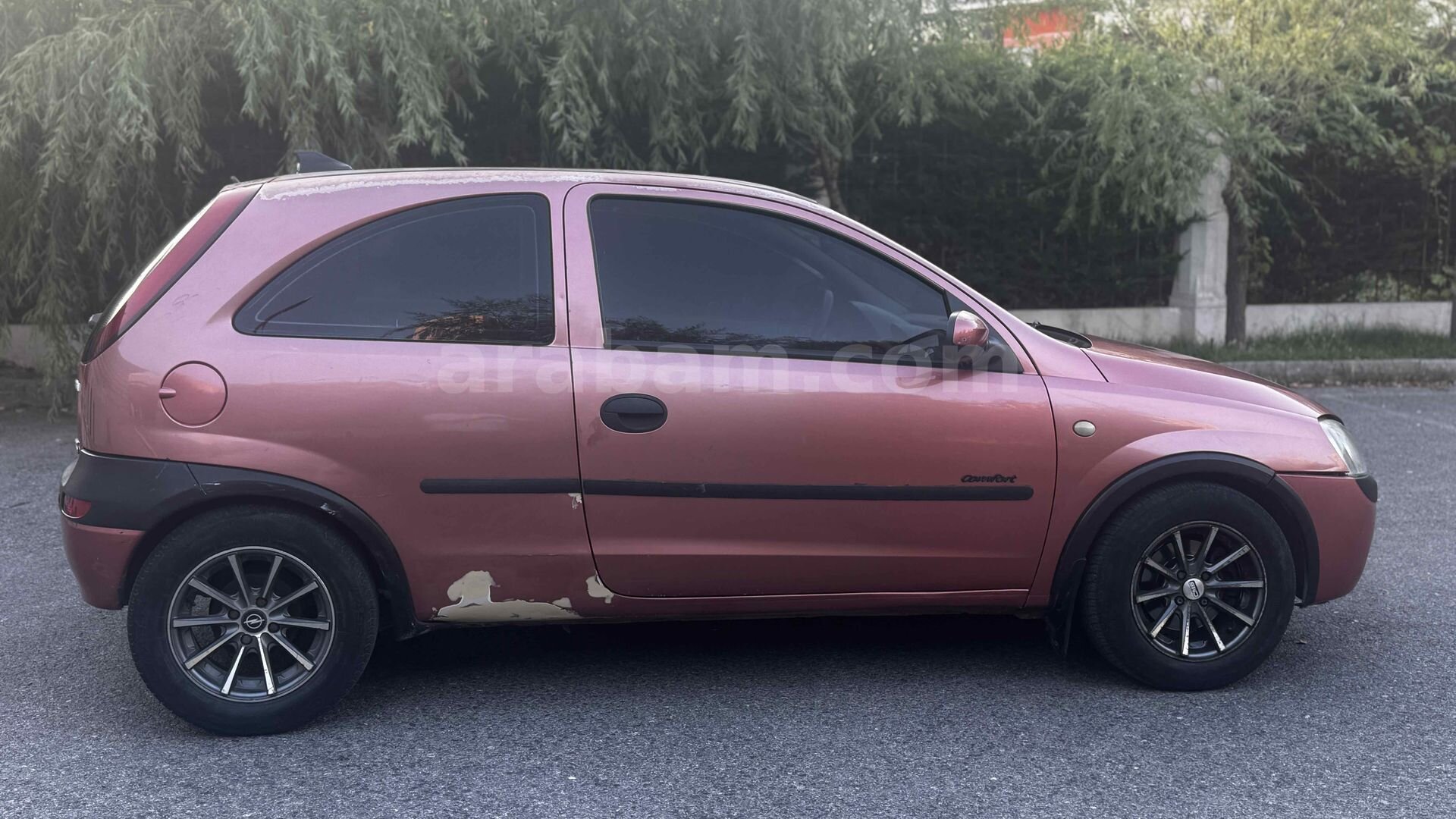 Galeriden Opel Corsa 1.4 Comfort 2001 Model İstanbul 278.800 km Kırmızı 4
