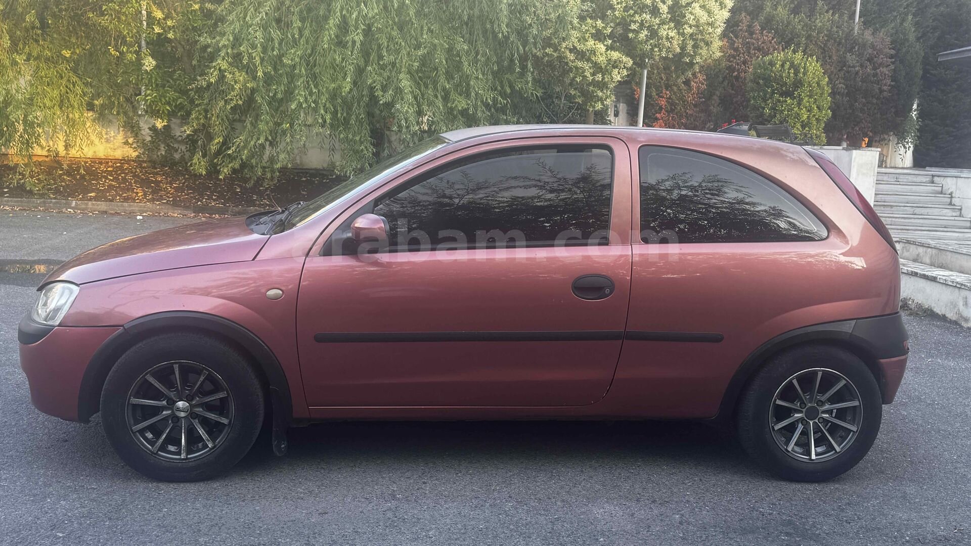Galeriden Opel Corsa 1.4 Comfort 2001 Model İstanbul 278.800 km Kırmızı 6