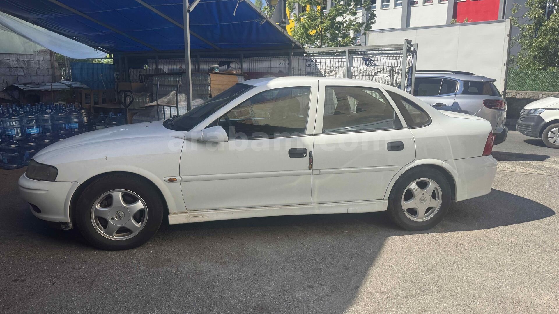 Galeriden Opel Vectra 2.0 DTI Comfort 2000 Model İstanbul 291.000 km Beyaz 3