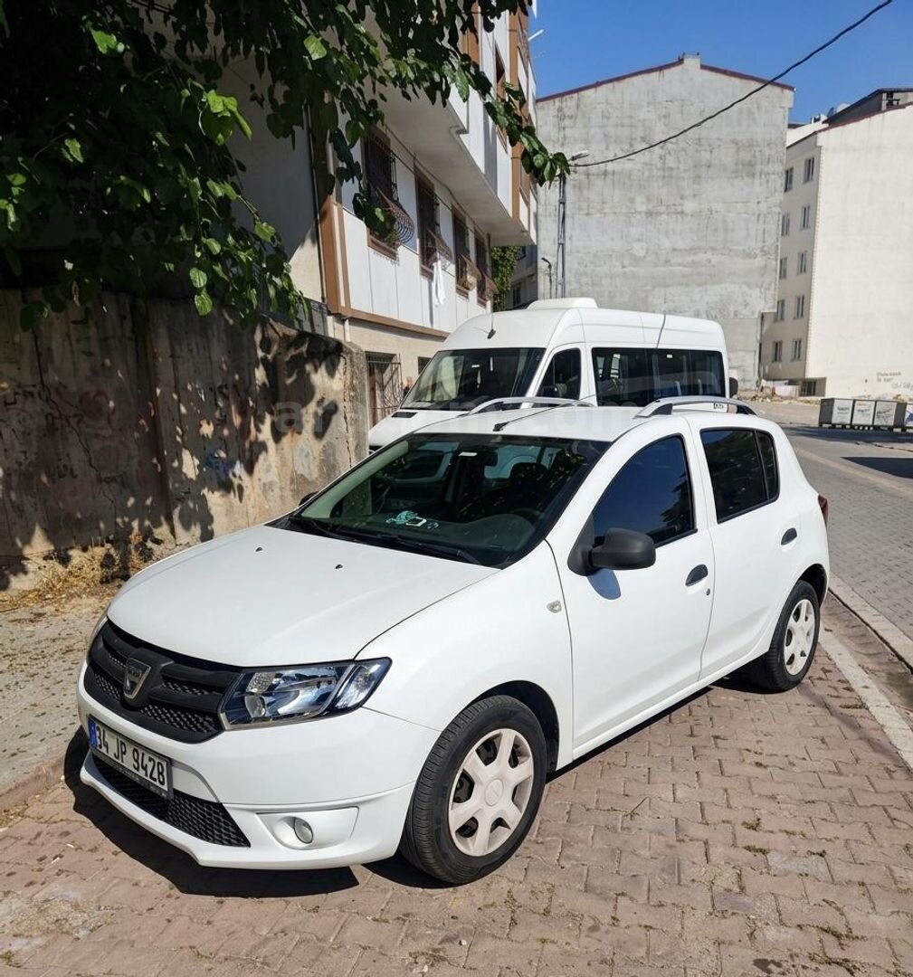 Sahibinden Dacia Sandero 1.5 dCi Stepway 2013 Model İstanbul 210.000 km Beyaz 4