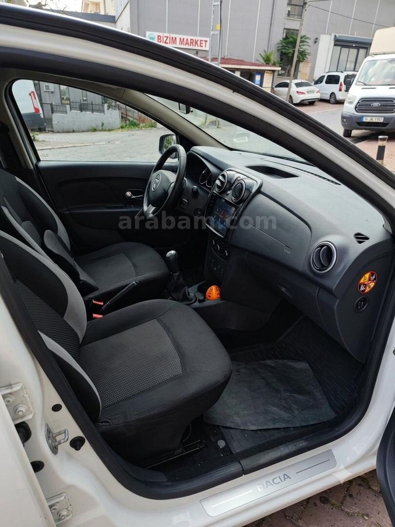 Sahibinden Dacia Sandero 1.5 dCi Stepway 2013 Model İstanbul 210.000 km Beyaz 2