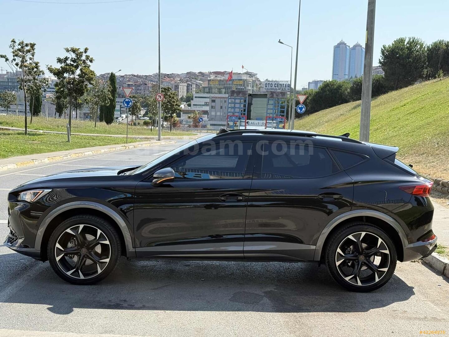 Galeriden Cupra Formentor 1.5 TSI 2024 Model İstanbul 41.309 km Siyah 5