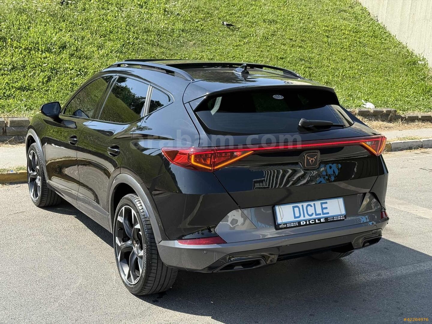 Galeriden Cupra Formentor 1.5 TSI 2024 Model İstanbul 41.309 km Siyah 7