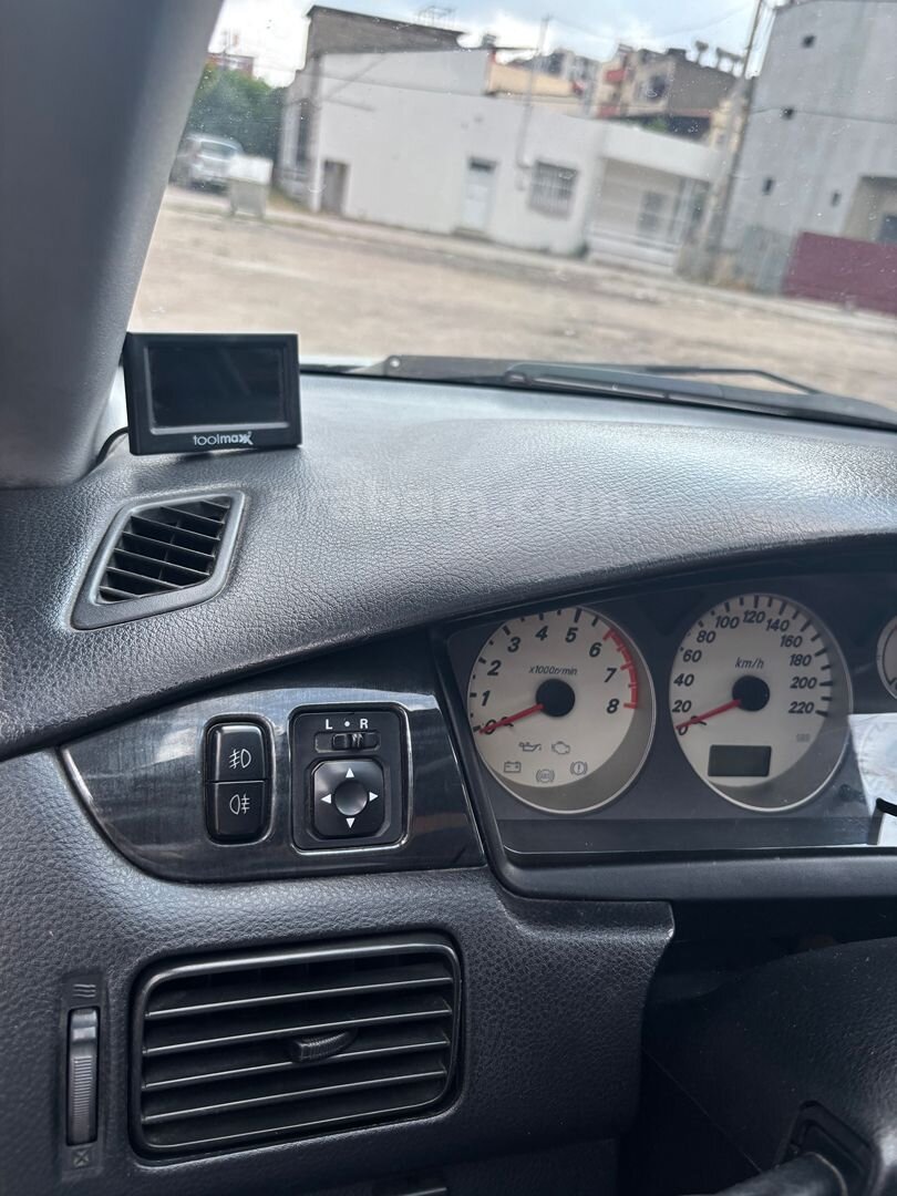 Sahibinden Mitsubishi Lancer 1.6 Comfort 2005 Model Adana 353.000 km Gri 6