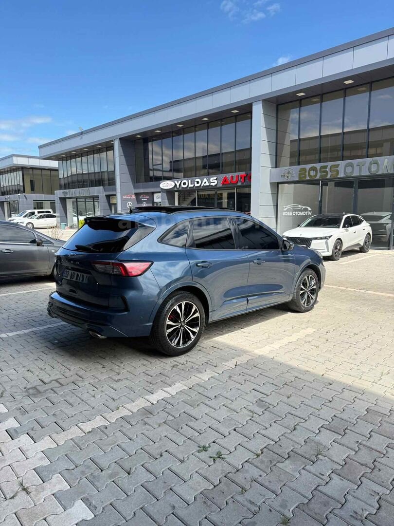 Sahibinden Ford Kuga 1.5 EcoBoost ST Line 2023 Model Diyarbakır 80.000 km Mavi 6