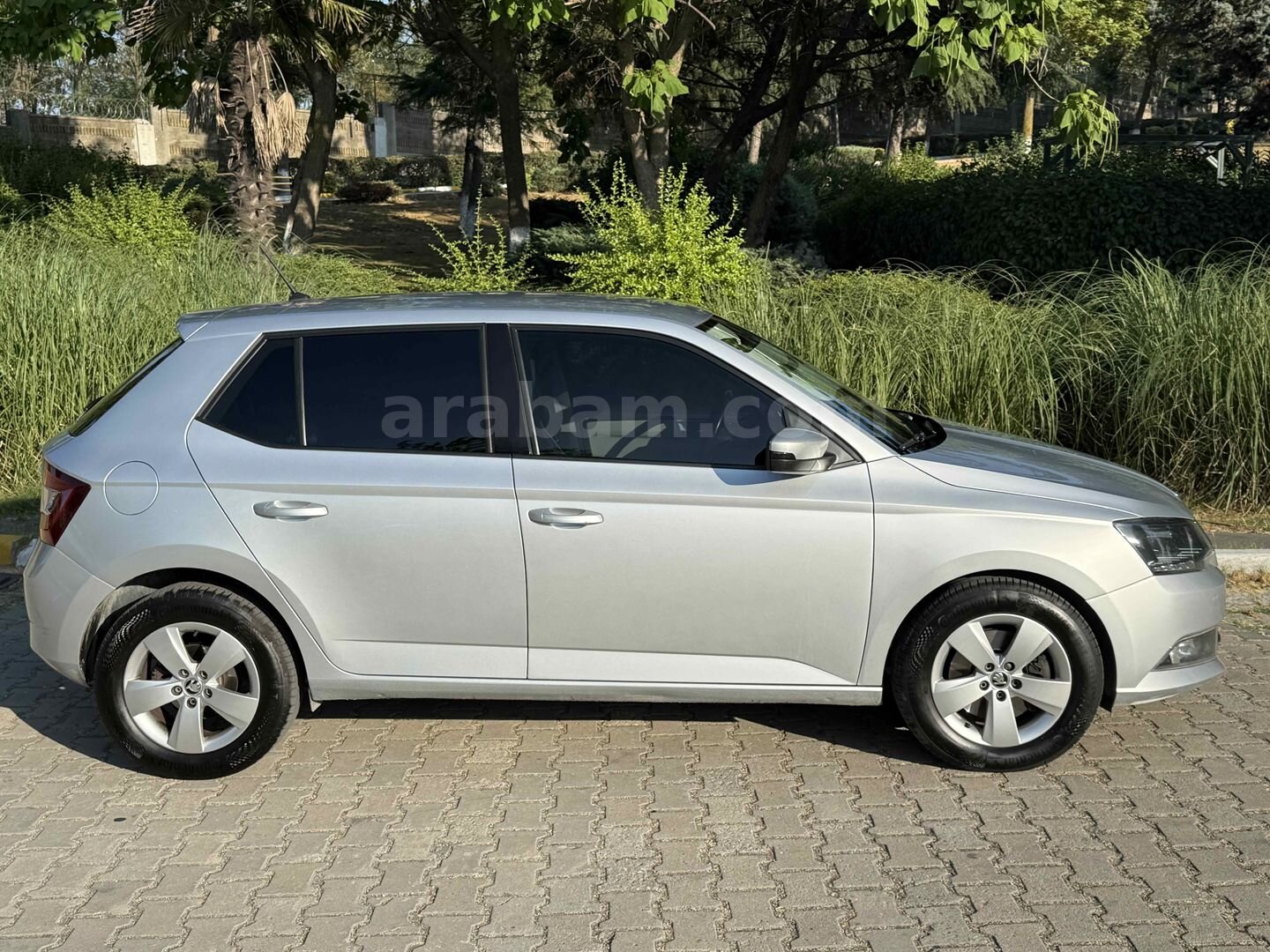 Sahibinden Skoda Fabia 1.0 GreenTec Style 2017 Model İstanbul 115.000 km Gri (metalik) 2
