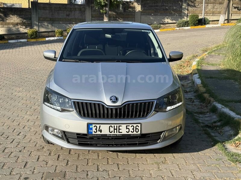 Sahibinden Skoda Fabia 1.0 GreenTec Style 2017 Model İstanbul 115.000 km Gri (metalik)